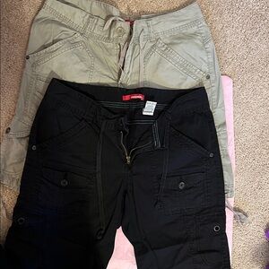 UNIONBAY Black and Tan Women Shorts Get Both! Size 7